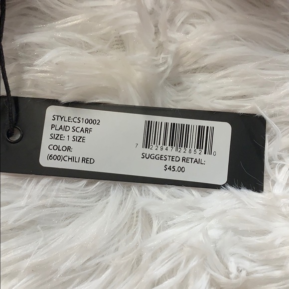 Warm red scarf NWT from Circus - Picture 5 of 8